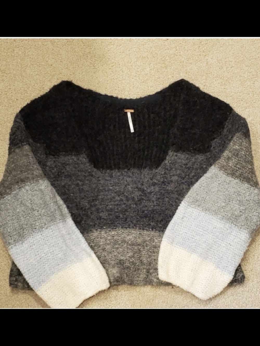 FREE PEOPLE WOMEN'S MULTICOLOR  DEEP V-NECK SWEATER SIZE XS. - Picture 9 of 9